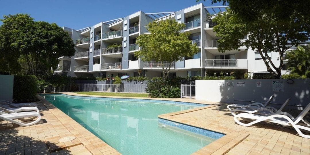 Wharfside apartments and pool deck, Teneriffe